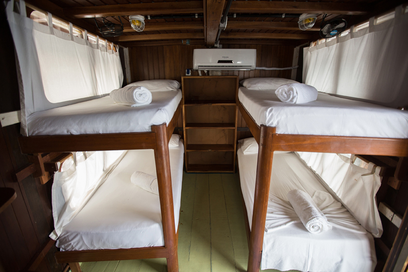 cabin bunk bed