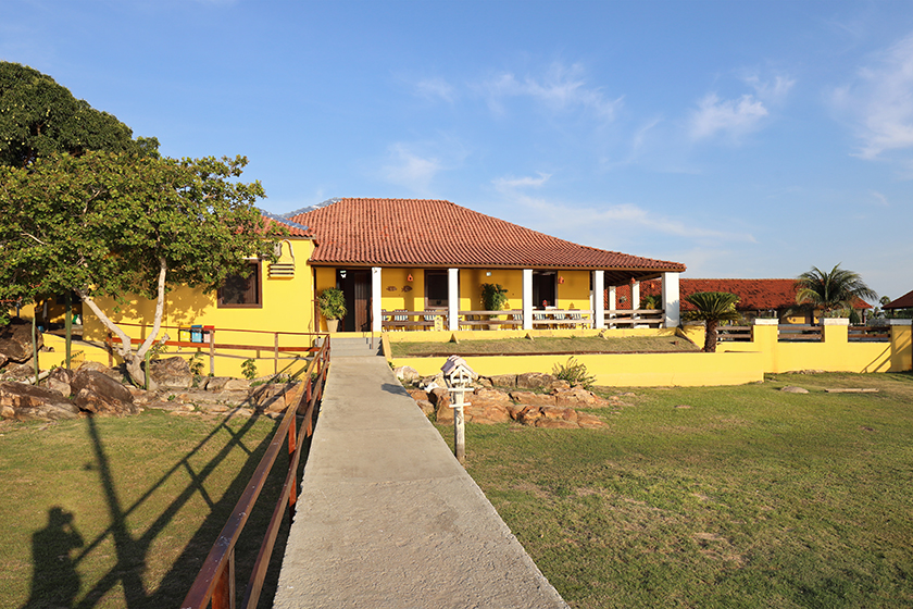 baiazinha facade