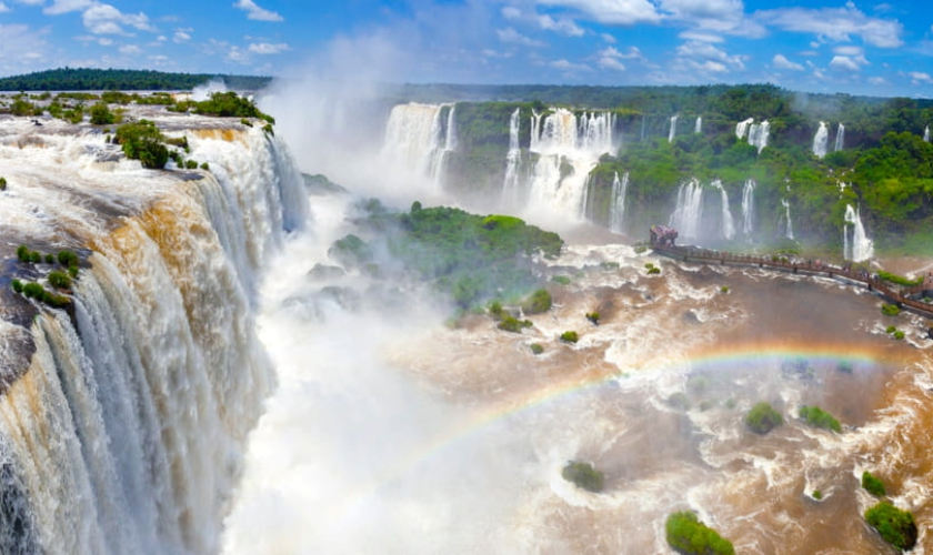 Foz do Iguaçu with Teenagers: An Unforgettable Adventure
