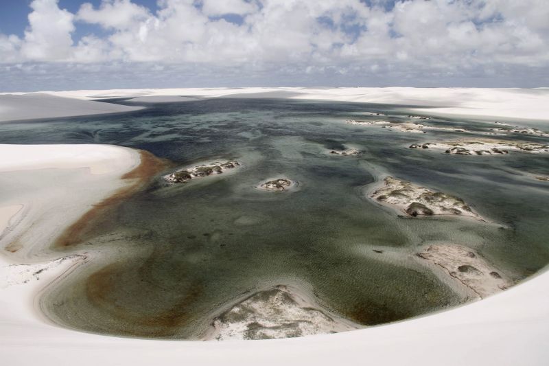 Advantages and Disadvantages of Staying in Santo Amaro in Lençóis Maranhenses